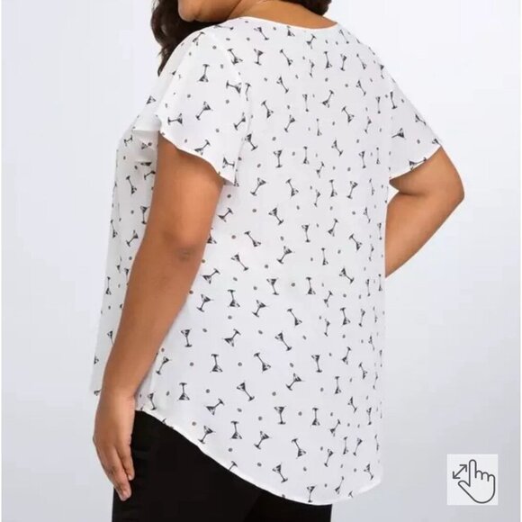 Torrid Size 6 Martini Print Flutter Sleeve Blouse - Picture 2 of 7